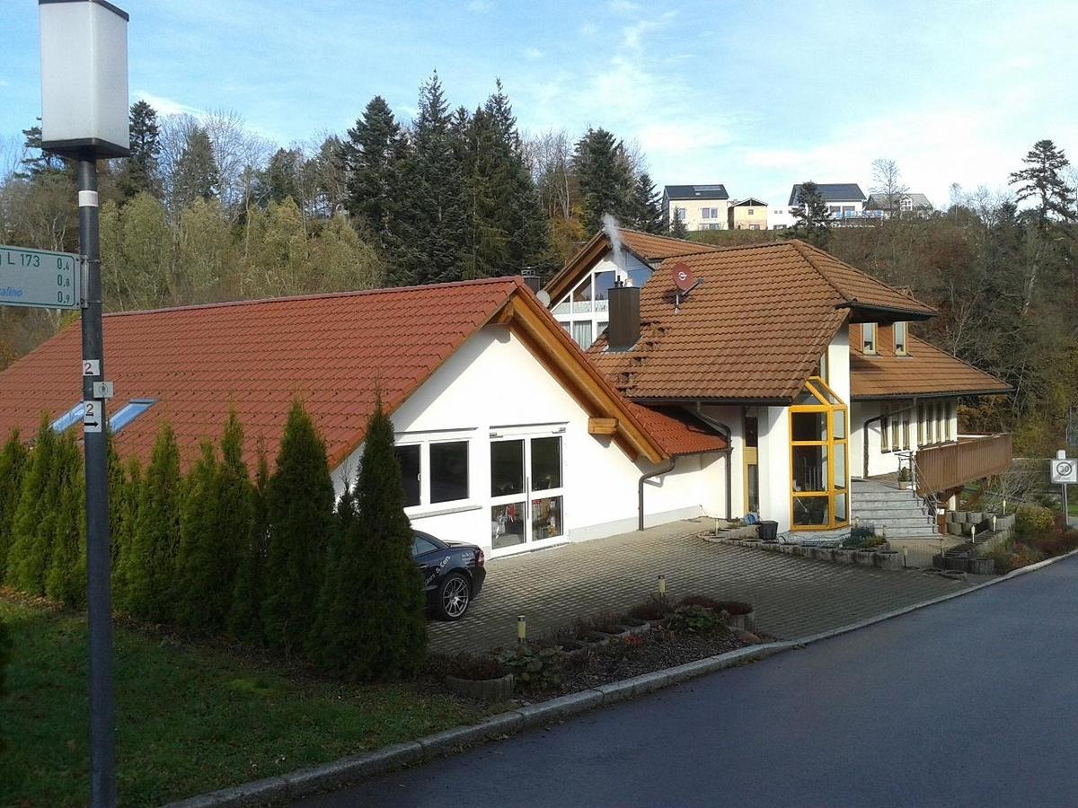 Dzt-Schwarzwaldhotel Garni Unterkirnach المظهر الخارجي الصورة