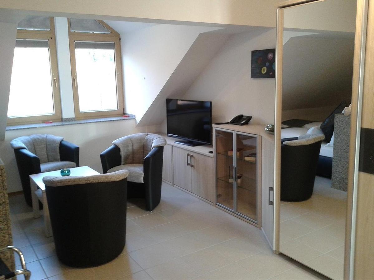Dzt-Schwarzwaldhotel Garni Unterkirnach الغرفة الصورة